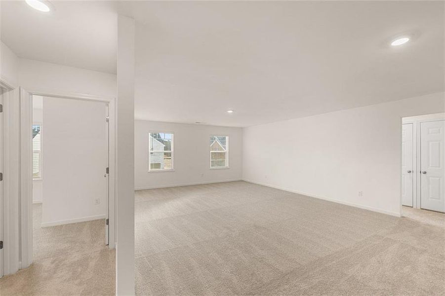 Spacious, unfurnished interior of a new home in Independence, Loganville (Image 21).