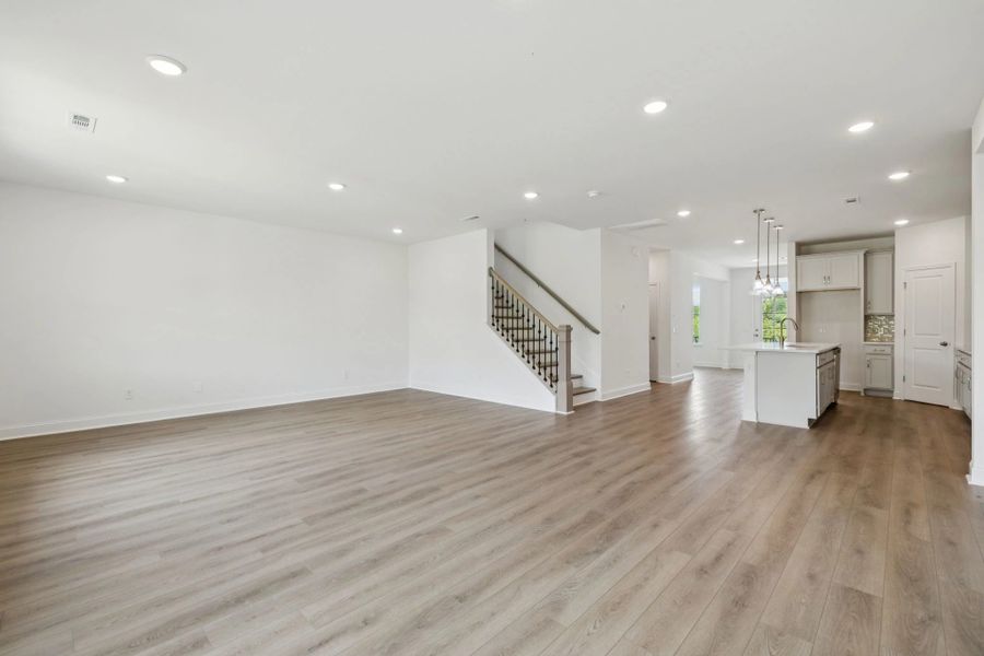 Spacious, unfurnished interior of a new home in Willow Landing, Mount Juliet (Image 14).