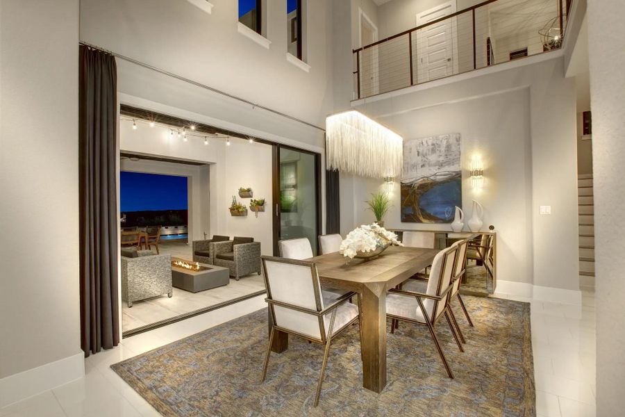 The Lynmar II Dining Room