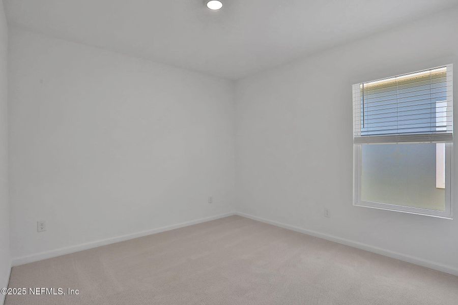 Spacious, unfurnished interior of a new home in Wilford Oaks, Orange Park (Image 31).