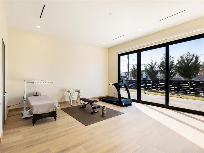 Community amenities in , Dallas (Image 27).