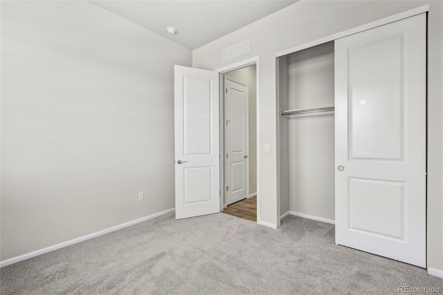 Spacious, unfurnished interior of a new home in Talon Pointe, Thornton (Image 33).