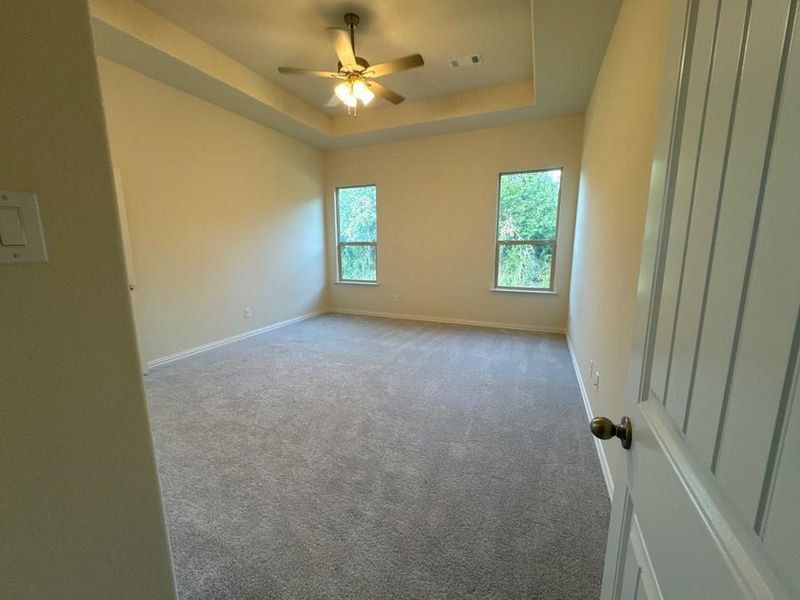Spacious, unfurnished interior of a new home in Oak Grove Addition, Springtown (Image 14).