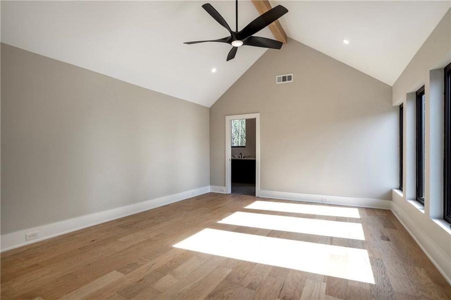 Spacious, unfurnished interior of a new home in Aster, Roswell (Image 37).