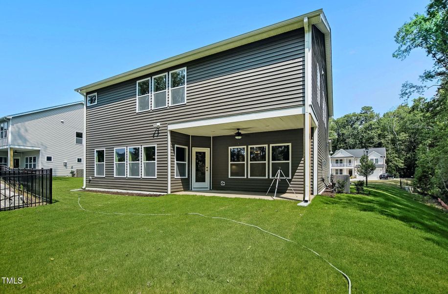 39-web-or-mls-1912-old-bramble-lane-036