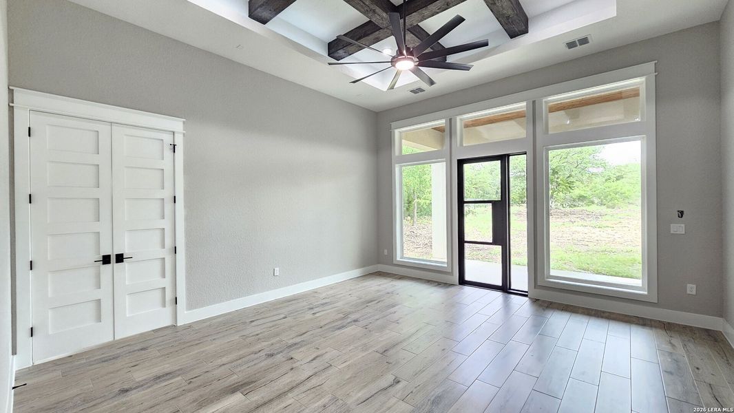 Spacious, unfurnished interior of a new home in , New Braunfels (Image 49).