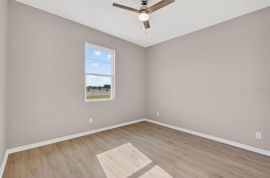 Spacious, unfurnished interior of a new home in , Umatilla (Image 24).