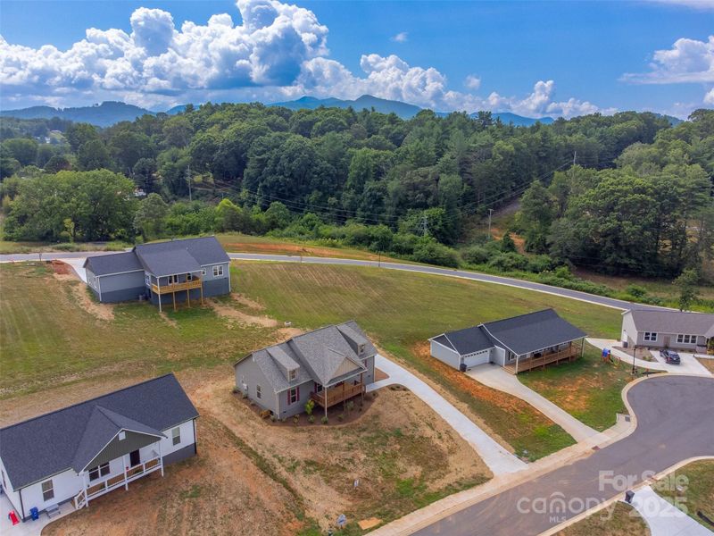 Image 38 of a home in .