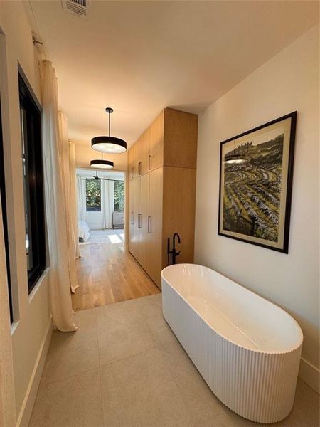 Furnished interior view inside a new home in , Atlanta (Image 6).