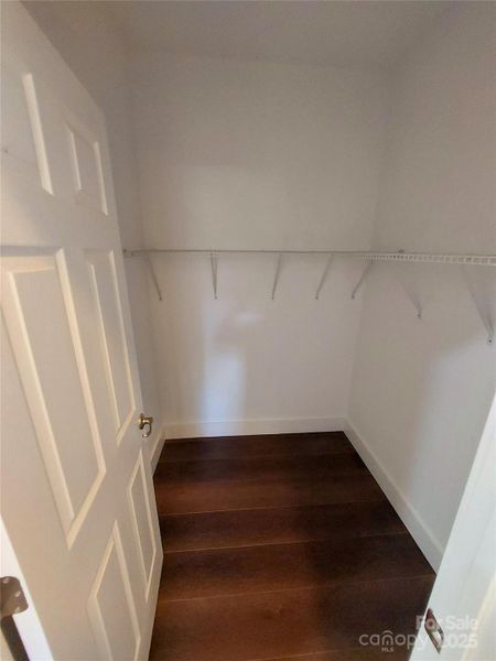 Spacious, unfurnished interior of a new home in , Columbus (Image 18).