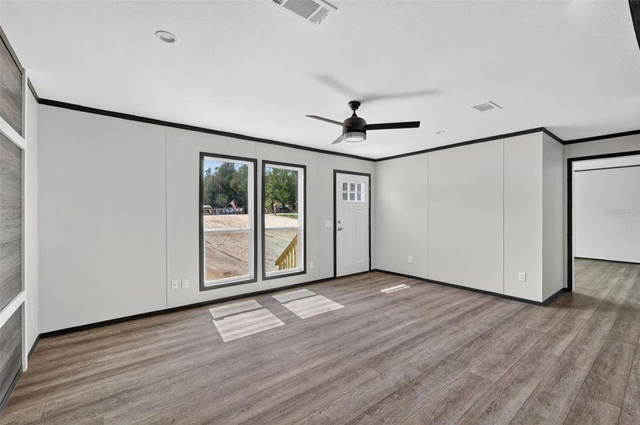 Spacious, unfurnished interior of a new home in , Ocala (Image 17).