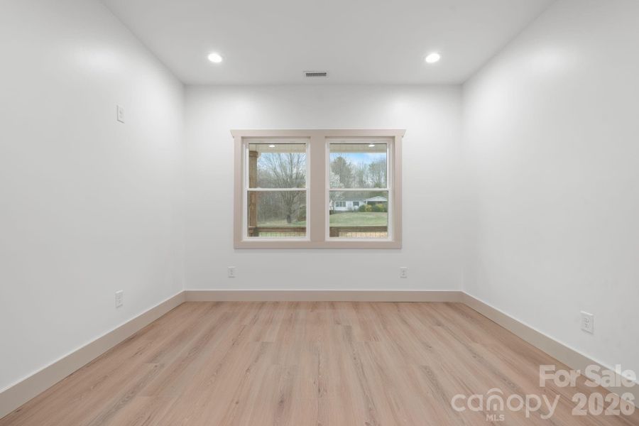 Spacious, unfurnished interior of a new home in , Taylorsville (Image 14). Spacious, unfurnished interior of a new home in , Taylorsville (Image 14).