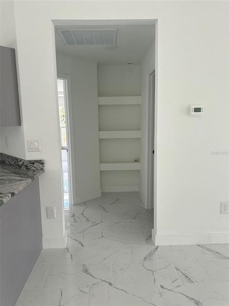 Spacious, unfurnished interior of a new home in , Ocala (Image 6).