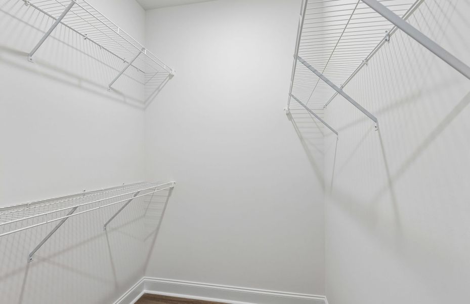 Spacious, unfurnished interior of a new home in Del Webb Southern Harmony, Murfreesboro (Image 38).