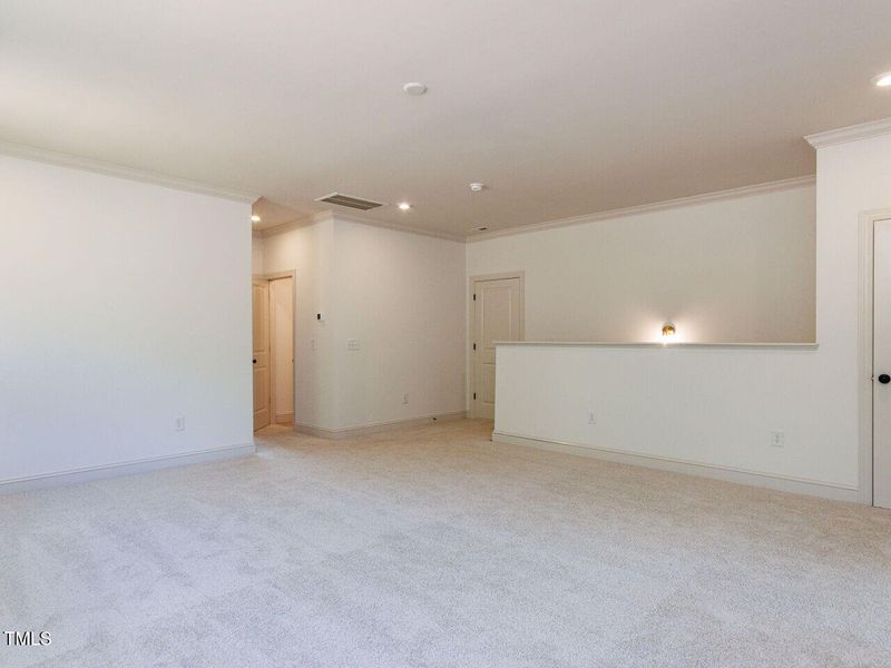 025-1280x960-upstairs-living-space