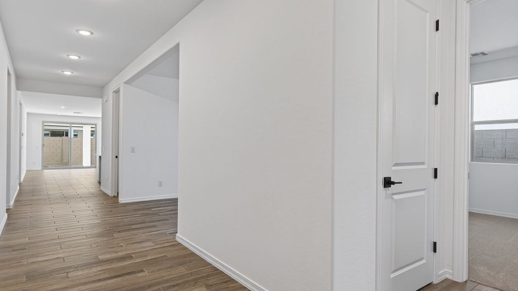 Spacious, unfurnished interior of a new home in The Grove at El Cidro, Goodyear (Image 19).