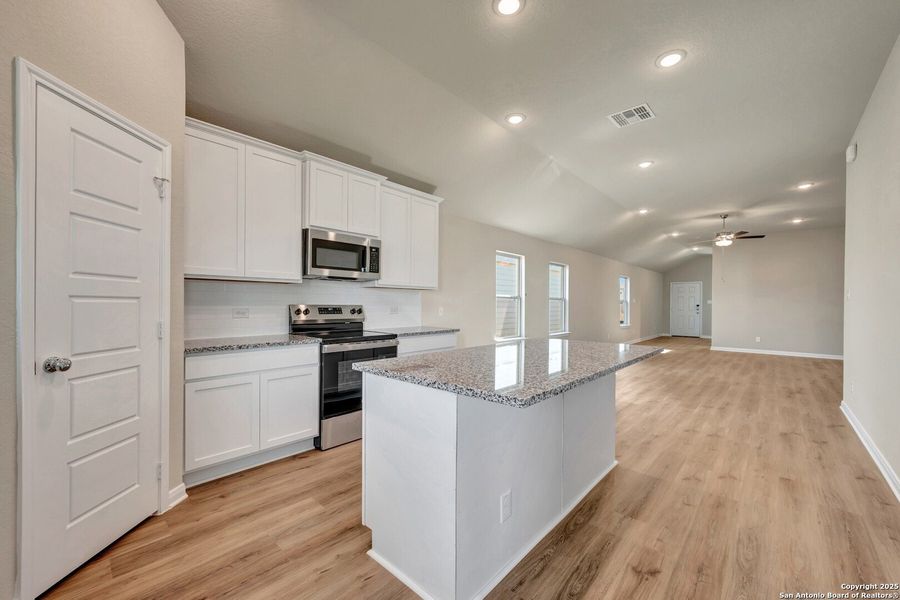 Furnished interior view inside a new home in Park Place, New Braunfels (Image 11).