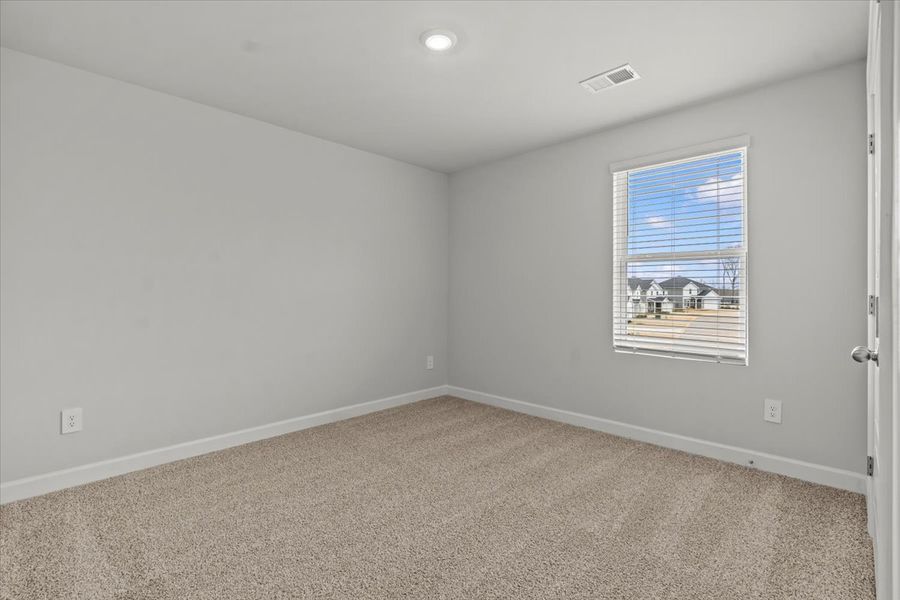 Spacious, unfurnished interior of a new home in Chatham Forest, Duncan (Image 25).