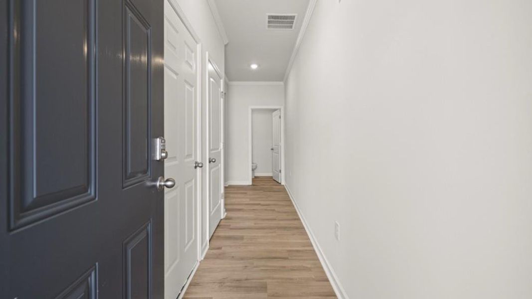 Spacious, unfurnished interior of a new home in Falcon Landing, Gainesville (Image 21).