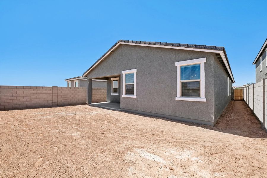 Exterior details and patio area of a home in North Copper Canyon, Surprise (Image 25).