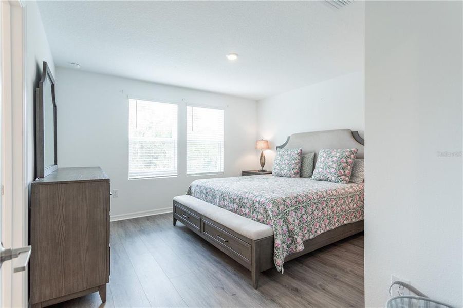 Furnished interior view inside a new home in , Sarasota (Image 43).