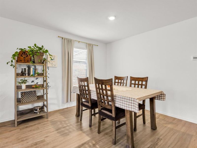 Furnished interior view inside a new home in Rancho Canyon: Watermill Collection, Fort Worth (Image 11). Furnished interior view inside a new home in Rancho Canyon: Watermill Collection, Fort Worth (Image 11).