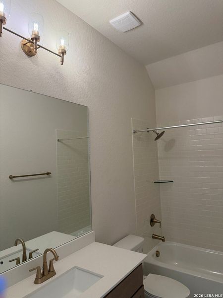 Image 21 of a home in Ladera - 50s.