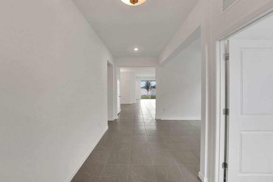 4br New Home in Haines City, FL.  - Slide 13