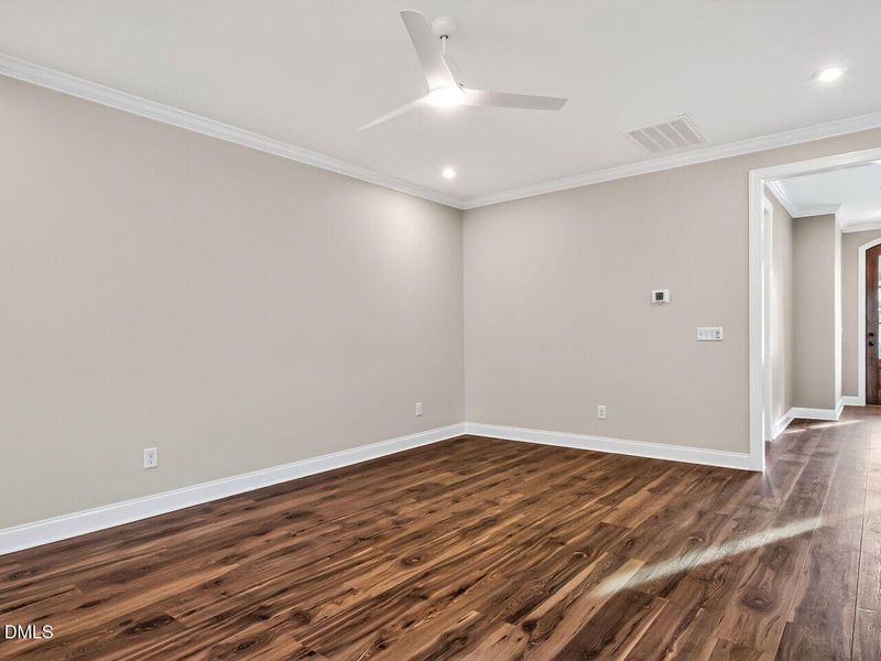 009-1280x960-living-room