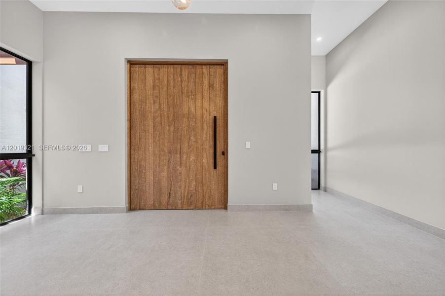 Spacious, unfurnished interior of a new home in , Southwest Ranches (Image 54).