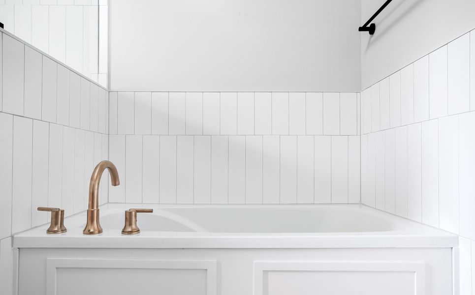 Representative interior finishes for a home built from the The Arlington by Greentech Homes LLC in The Thicket at Sedman Hills, Hixson (Image 10).