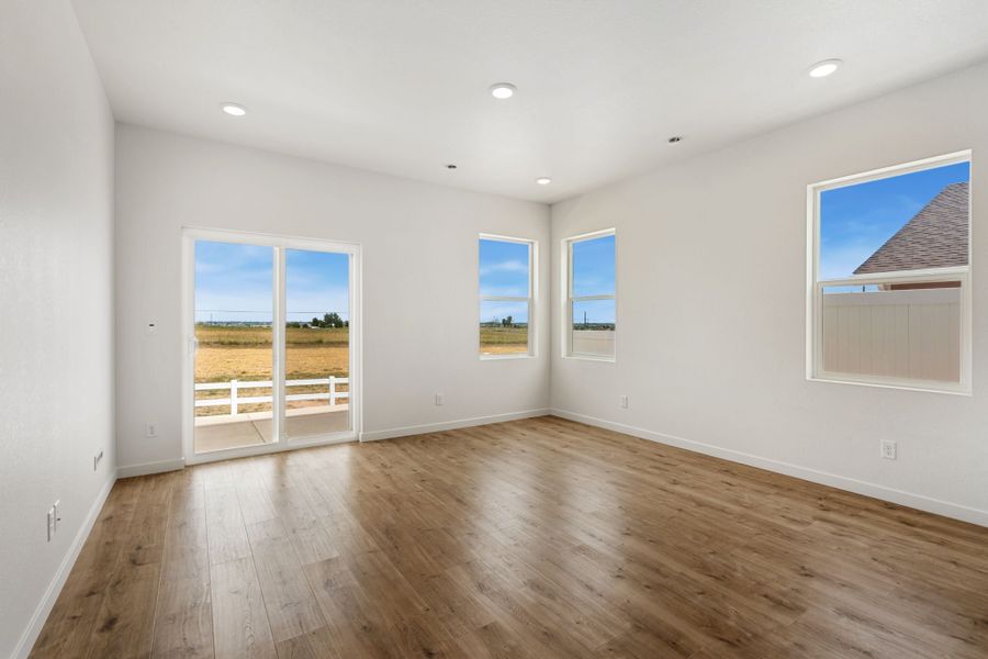 Spacious, unfurnished interior of a new home in Union Colony West, Greeley (Image 10).