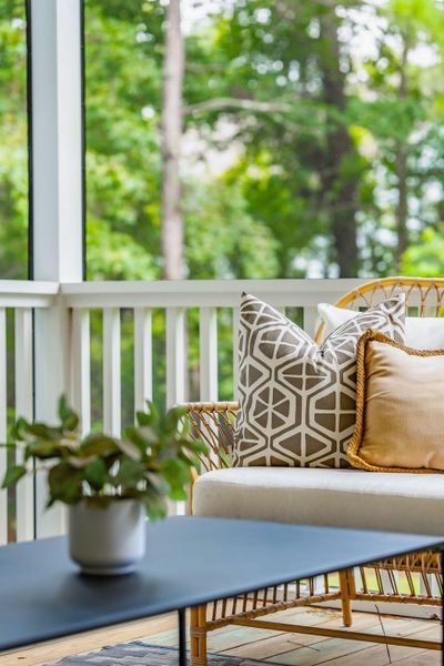 Exterior details and patio area of a home in , Wando (Image 3).