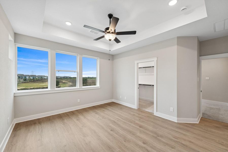 Spacious, unfurnished interior of a new home in , Katy (Image 26).