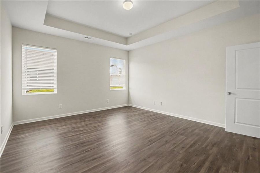 Spacious, unfurnished interior of a new home in Villages at Cedar Hill, Dallas (Image 26).