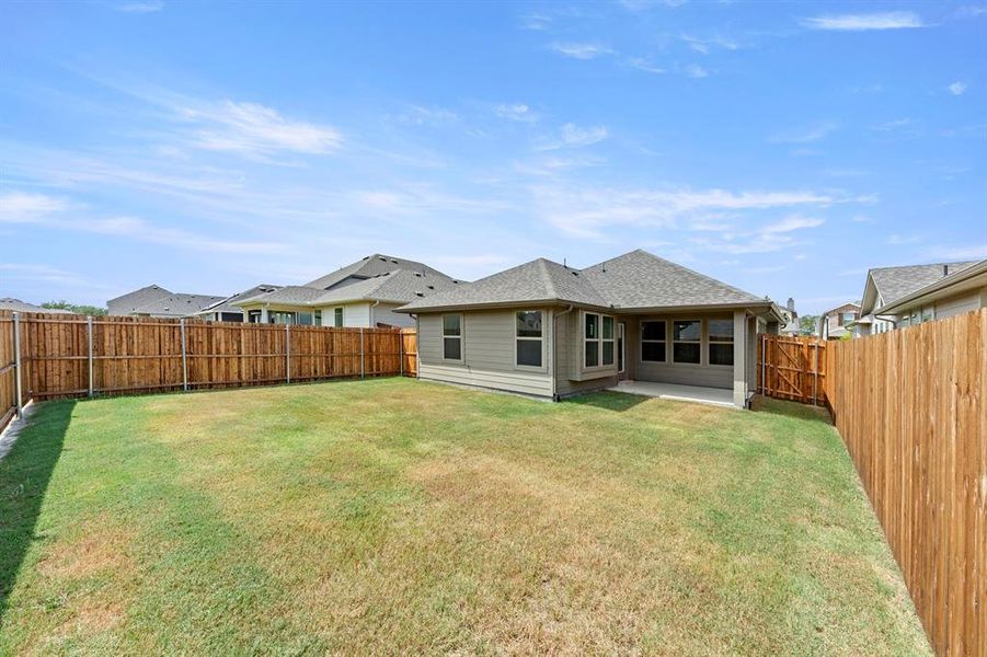 1621 Meadow Crest - Back (2)