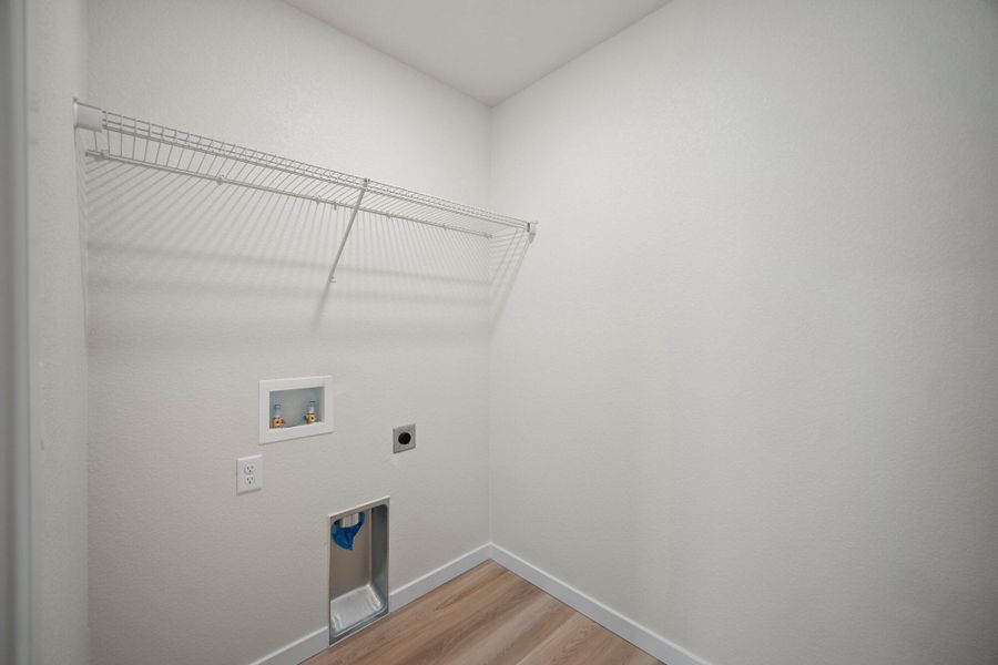 Spacious, unfurnished interior of a new home in Ridge at Lorson Ranch, Colorado Springs (Image 23).