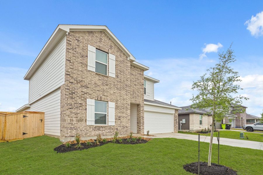 Gorgeous Curb Appeal! Gorgeous Curb Appeal!