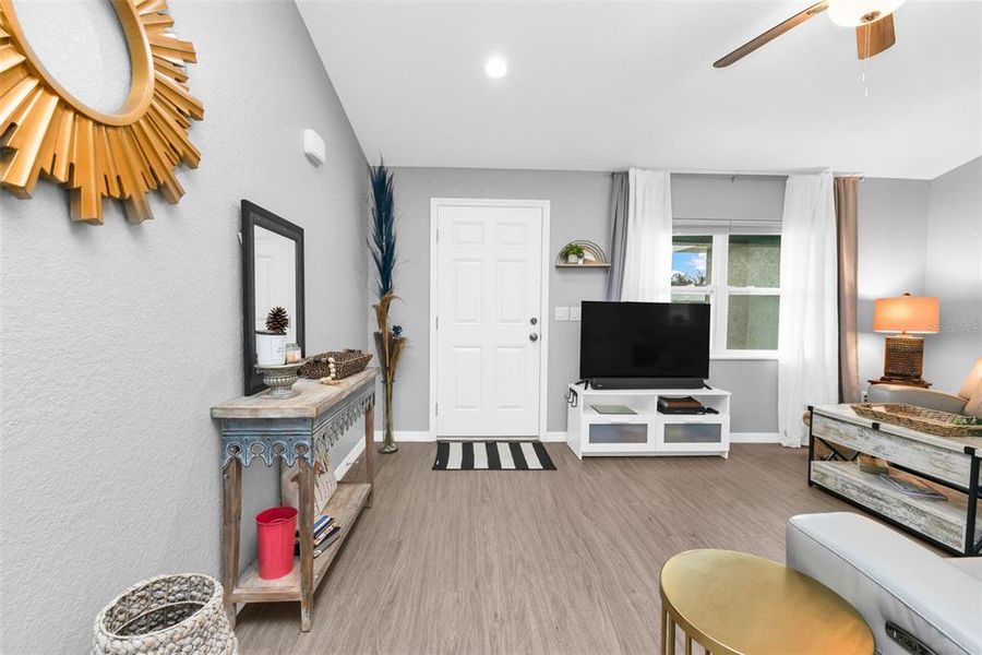 Furnished interior view inside a new home in , Arcadia (Image 17).