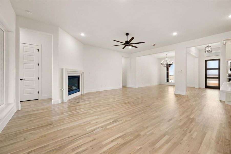 Spacious, unfurnished interior of a new home in Settlers Glen, New Fairview (Image 37). Spacious, unfurnished interior of a new home in Settlers Glen, New Fairview (Image 37).