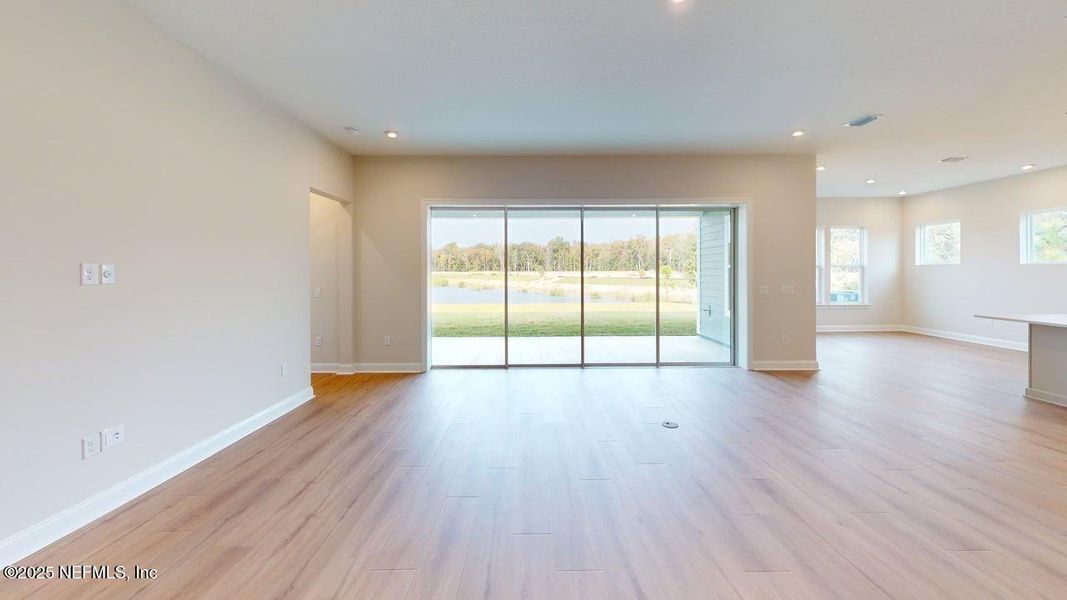 Spacious, unfurnished interior of a new home in RiverTown - Springs, St. Johns (Image 9).