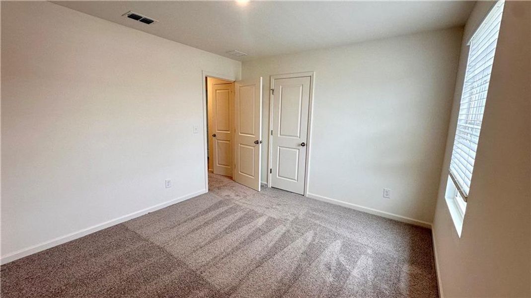 Spacious, unfurnished interior of a new home in Mt. Tabor Ridge, Dallas (Image 17). Spacious, unfurnished interior of a new home in Mt. Tabor Ridge, Dallas (Image 17).
