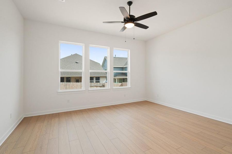 Spacious, unfurnished interior of a new home in Arbor Collection at Lariat, Liberty Hill (Image 15).