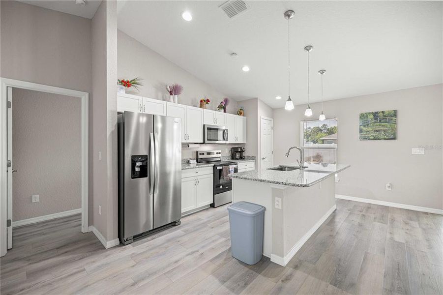 Furnished interior view inside a new home in , Ocala (Image 8).