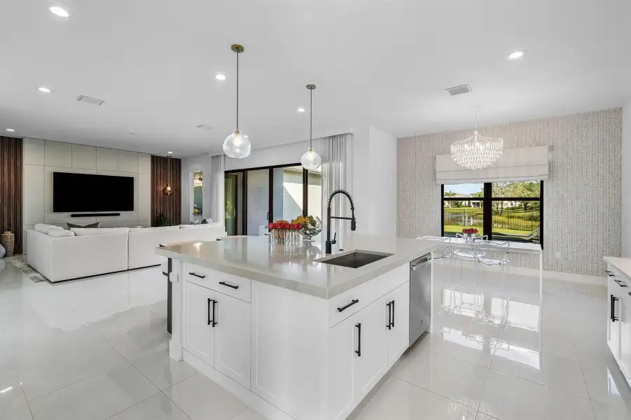 011-8209EssexCountryClubDrive-BocaRaton-