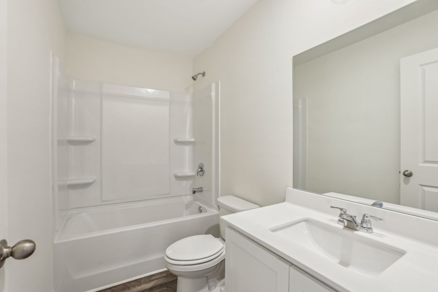 Representative furnished interior of a home built from the Echo by Starlight Homes in Chestnut Grove, Douglasville (Image 17).