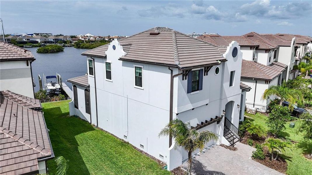 Image 83 of a home in SouthShore Yacht Club.