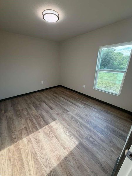 Spacious, unfurnished interior of a new home in , Cleveland (Image 10).