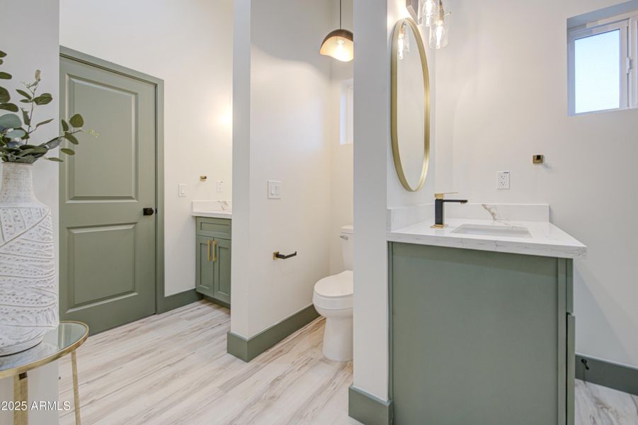 Bathroom 2-pic 3 Bathroom 2-pic 3