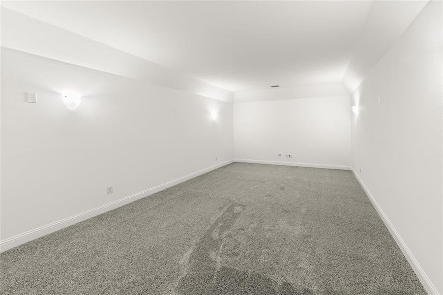 2003 Stratford Media 2003 Stratford Media